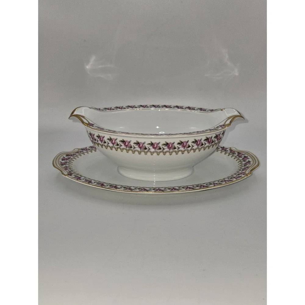 Noritake Floralee 5151 Bone‎ China Gravy Boat with Attached Underplate